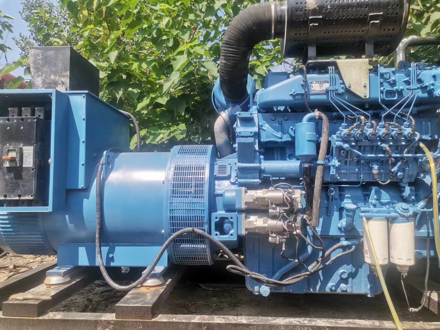 乡宁详细说明降低 800kW 柴油发电机输出电流波动的方法